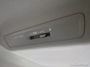 Toyota Noah Hybrid 1.8A X