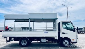 Hino XZU710R