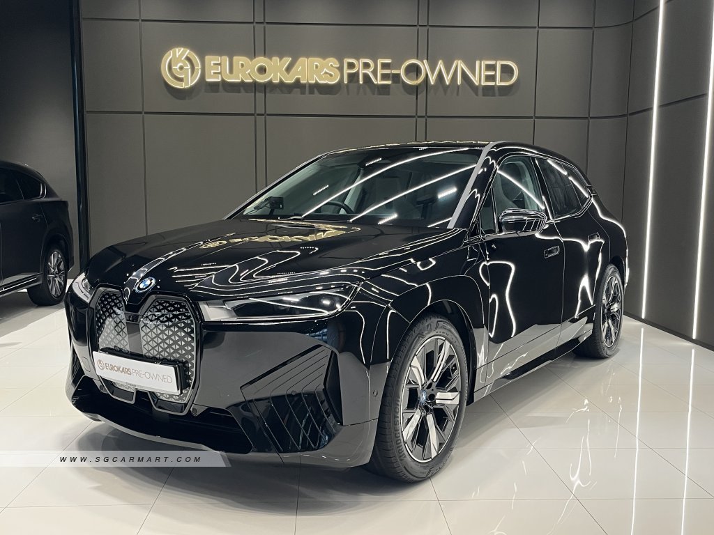 BMW iX Electric xDrive40 Sport
