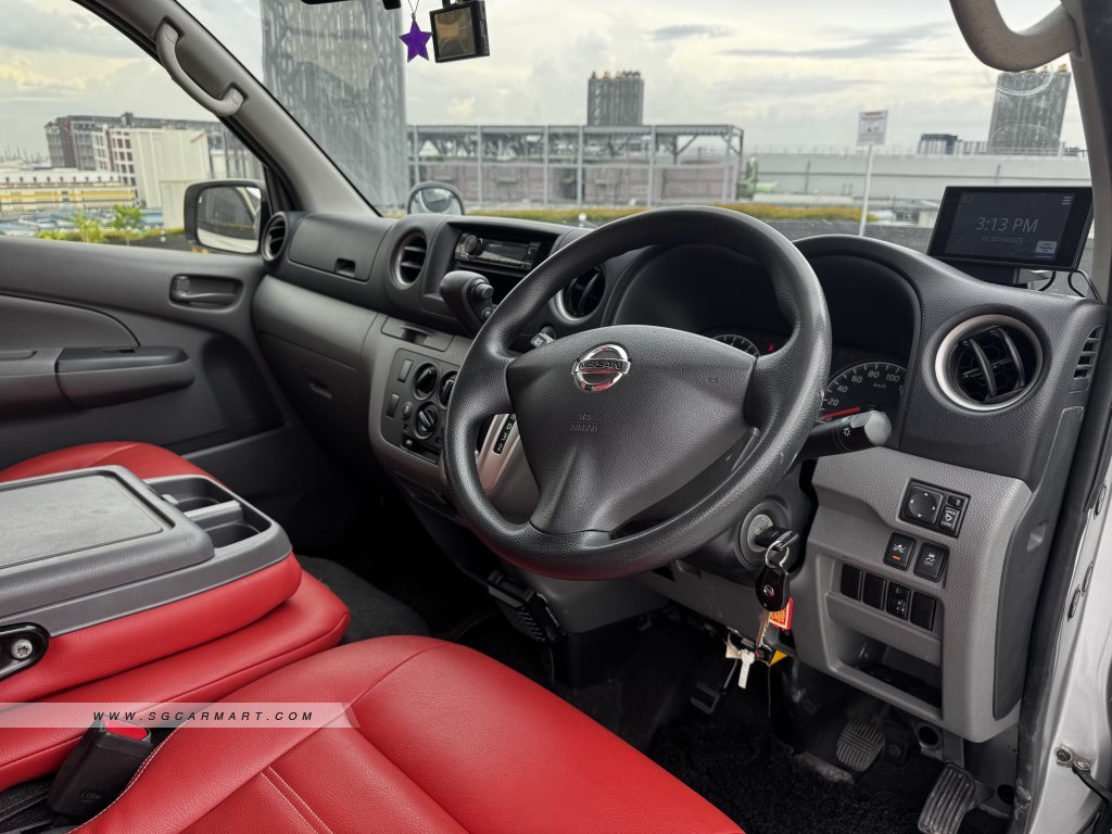 BMW 5 Series 523i Highline - Side Front