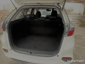 Honda Shuttle Hybrid 1.5A X