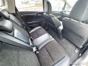 Honda Shuttle Hybrid 1.5A X