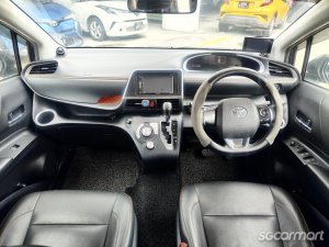 Toyota Sienta 1.5A G