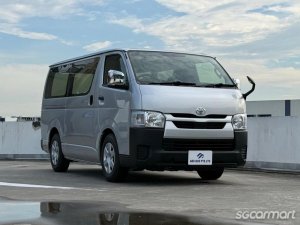 Toyota Hiace 2.8A DX