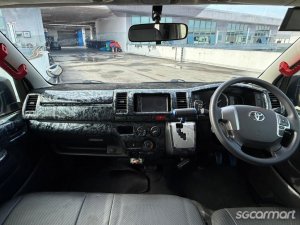 Toyota Hiace 2.8A DX