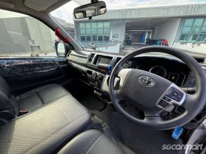 Toyota Hiace 2.8A DX