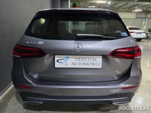 Mercedes-Benz B-Class B200 Progressive