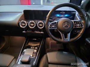 Mercedes-Benz B-Class B200 Progressive