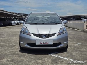 Honda Fit 1.3A G (COE till 11/2027)