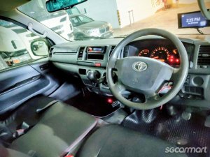 Toyota Hiace 3.0M (COE till 09/2030)