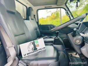 Isuzu NHR87A