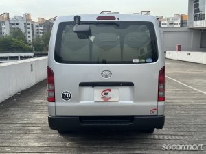 Toyota Hiace 2.8A DX