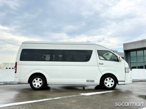 Toyota Hiace Commuter 3.0A GL