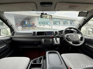 Toyota Hiace Commuter 3.0A GL
