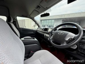 Toyota Hiace Commuter 3.0A GL