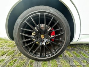 Porsche Cayenne Coupe GTS 4.0A