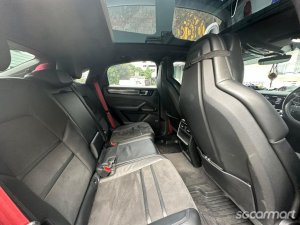Porsche Cayenne Coupe GTS 4.0A