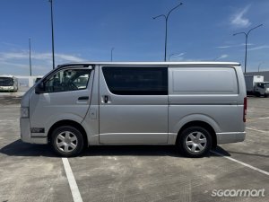 Toyota Hiace 3.0M