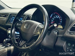 Honda Vezel Hybrid 1.5A RS