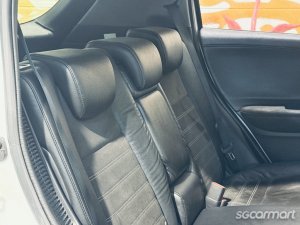 Honda Vezel Hybrid 1.5A RS