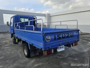 Isuzu NHR85A (New 5-yr COE)