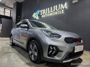 Kia Niro Hybrid 1.6A GDi DCT Sunroof