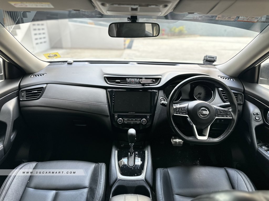 Nissan X-Trail 2.0A 7-Seater Sunroof