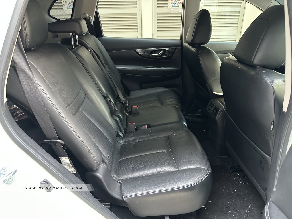 Nissan X-Trail 2.0A 7-Seater Sunroof
