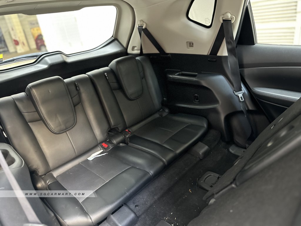 Nissan X-Trail 2.0A 7-Seater Sunroof