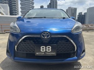 Toyota Sienta Hybrid 1.5A X