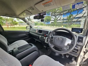 Toyota Hiace Commuter 3.0A