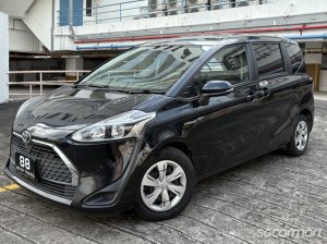 Toyota Sienta Hybrid 1.5A X