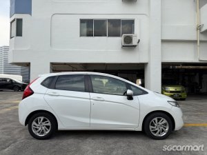 Honda Jazz 1.3A (New 5-yr COE)