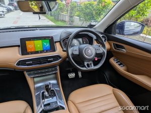 MG HS 1.5A Turbo Panoramic Roof
