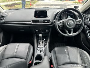 Mazda 3 1.5A Deluxe Sunroof
