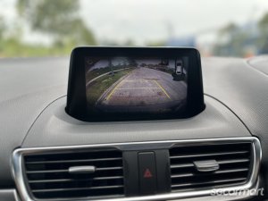 Mazda 3 1.5A Deluxe Sunroof
