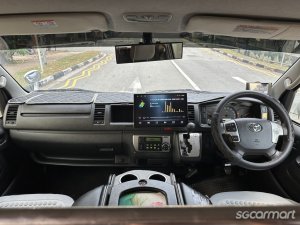 Toyota Hiace Commuter 3.0A GL High Roof (COE till 09/2030)