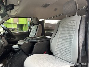 Toyota Hiace Commuter 3.0A GL High Roof (COE till 09/2030)