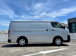 Toyota Hiace 2.0A DX