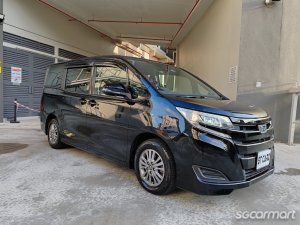 Toyota Noah Hybrid 1.8A X