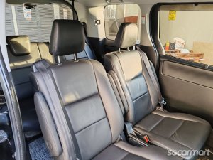 Toyota Noah Hybrid 1.8A X