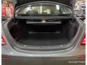 Mercedes-Benz E-Class E200 Avantgarde