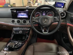 Mercedes-Benz E-Class E200 Avantgarde