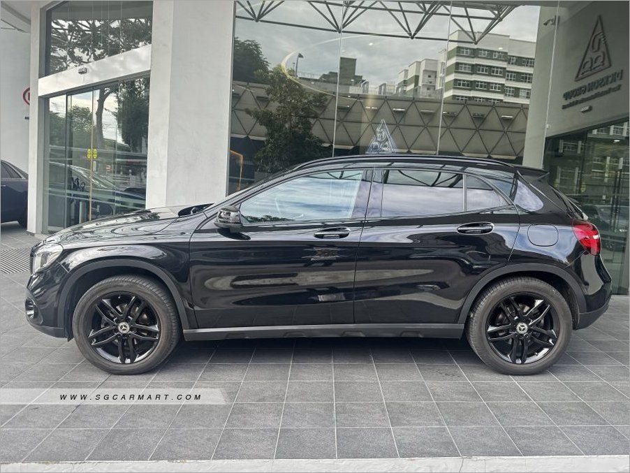 BMW 5 Series 523i Highline - Side Front