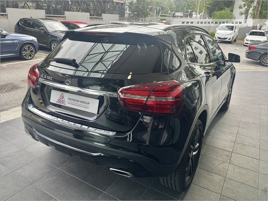 BMW 5 Series 523i Highline - Side Front