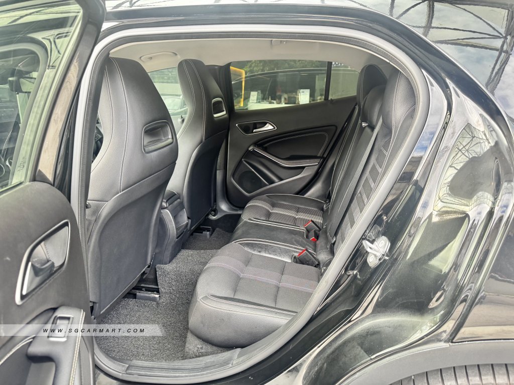 BMW 5 Series 523i Highline - Side Front