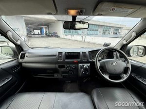 Toyota Hiace 3.0M (New 5-yr COE)
