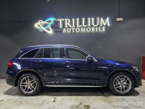 Mercedes-Benz GLC-Class GLC250 AMG 4MATIC Sunroof