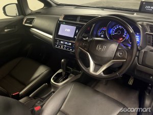 Honda Jazz 1.5A RS (New 5-yr COE)