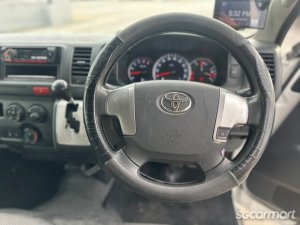 Toyota Hiace 2.8A DX